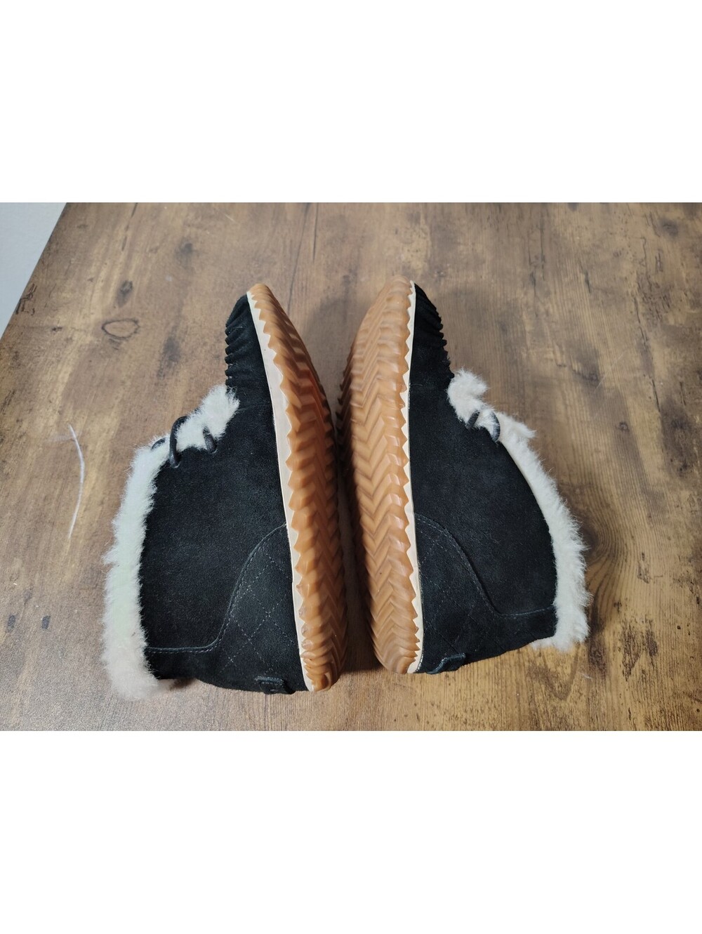 Sorel Out N About Moc Slippers Black Suede Faux Fur Moccasin Womens 9.5 NL2355-0 - Picture 3 of 8